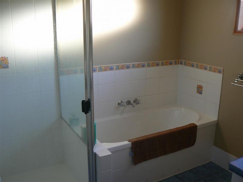 33 Daysland Street, Victoria Point QLD 4165