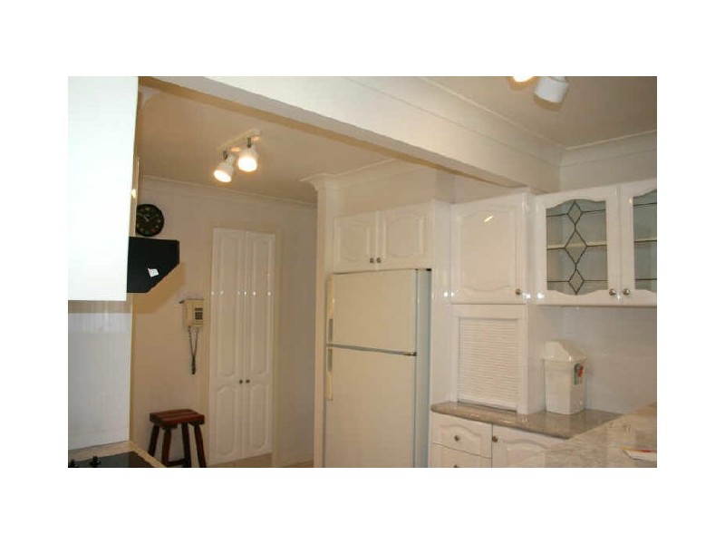 6 Vera Street, Redland Bay QLD 4165