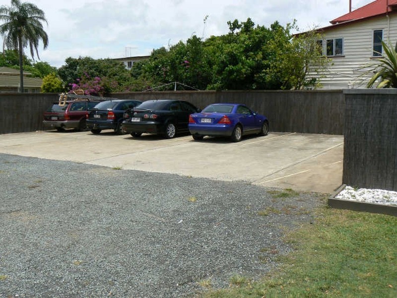 209 Middle St, Cleveland QLD 4163