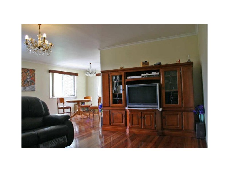 487 Old Cleveland Rd, Birkdale QLD 4159