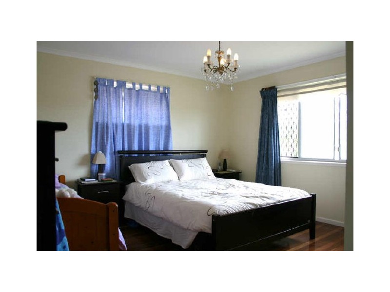 487 Old Cleveland Rd, Birkdale QLD 4159