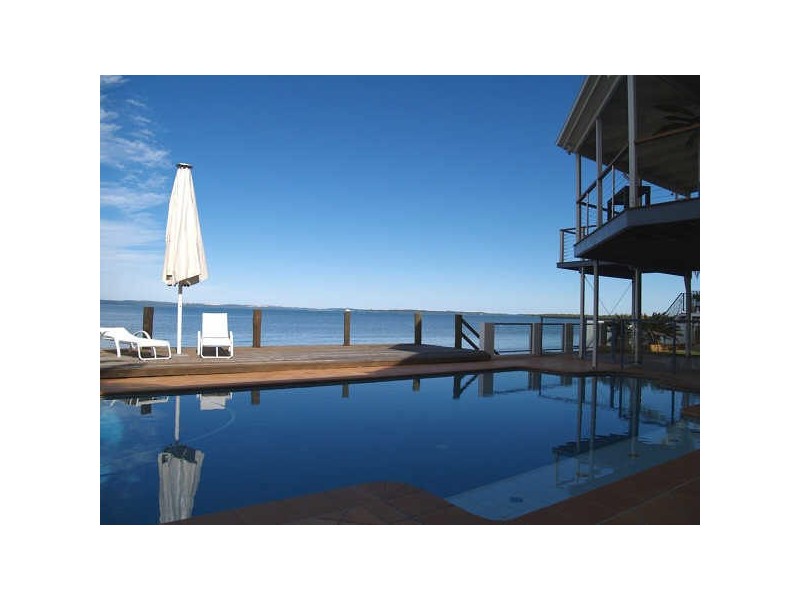 169 Shore Street North, Cleveland QLD 4163