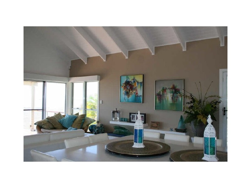 169 Shore Street North, Cleveland QLD 4163