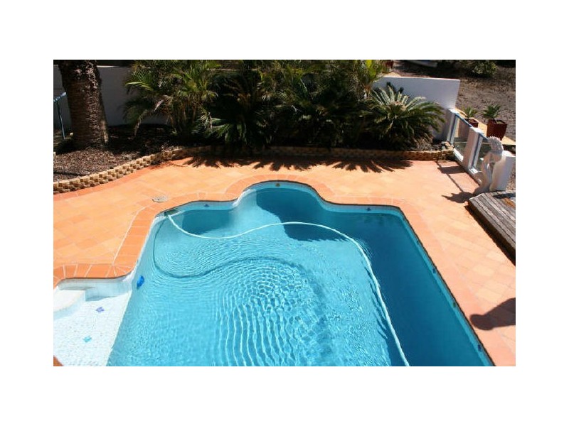 169 Shore Street North, Cleveland QLD 4163