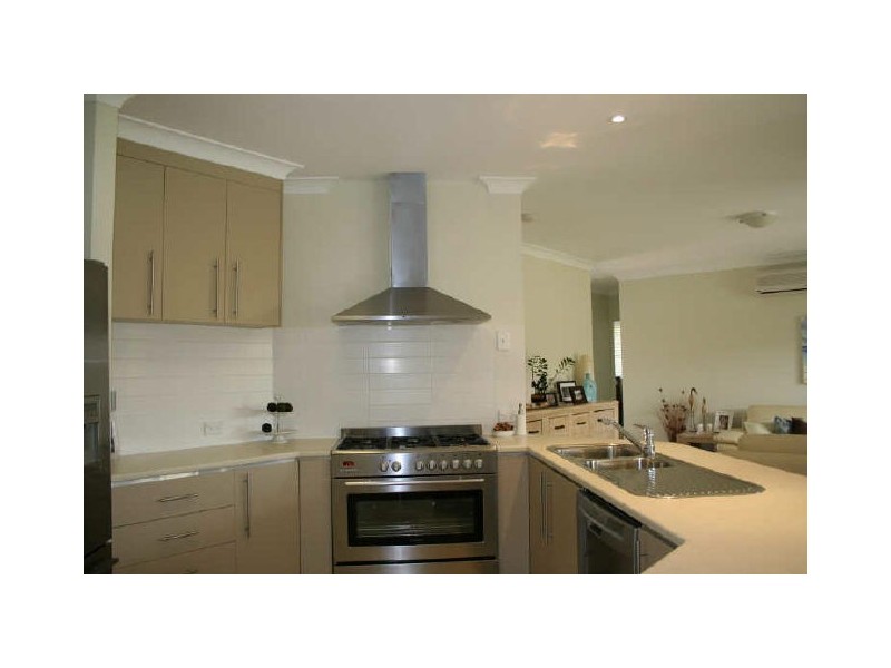 11 Parklane Road, Victoria Point QLD 4165