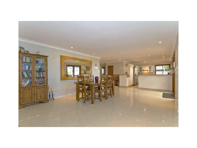 31 Anchorage Drive, Raby Bay QLD 4163