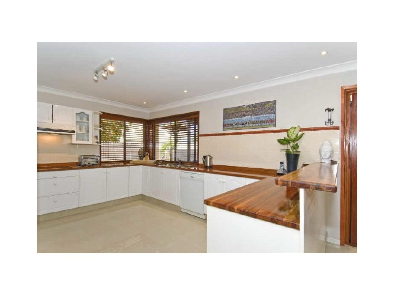 31 Anchorage Drive, Raby Bay QLD 4163