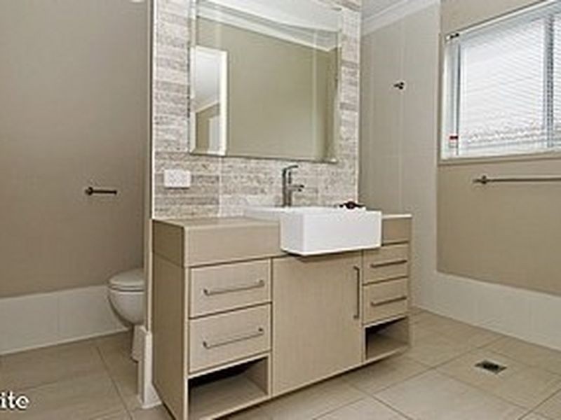 1/20 Huntly Place, Redland Bay QLD 4165