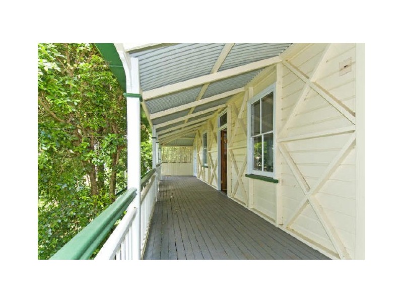 1 Collins Street, Redland Bay QLD 4165