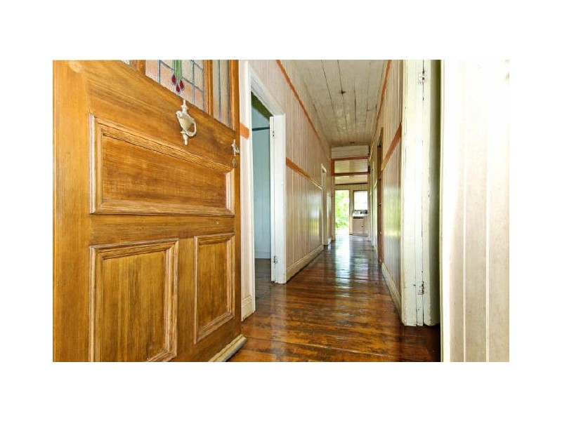 1 Collins Street, Redland Bay QLD 4165