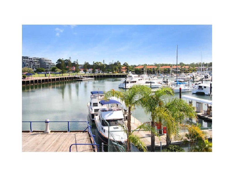15/2 Masthead Drive, Raby Bay QLD 4163