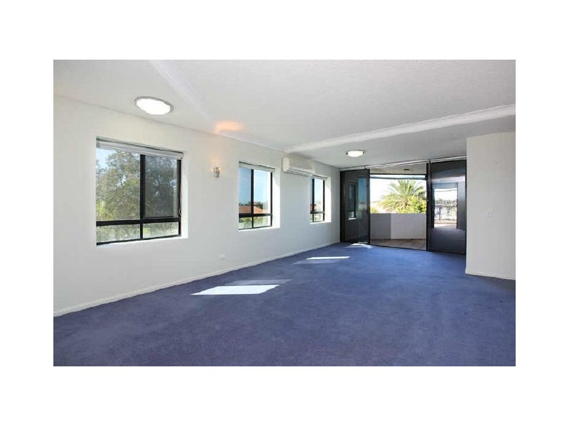 15/2 Masthead Drive, Raby Bay QLD 4163