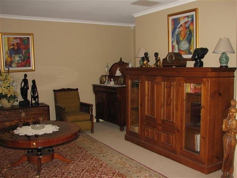 8 Flowers Street, Alexandra Hills QLD 4161