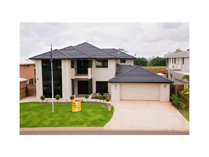 18 Seaspray Street, Thornlands QLD 4164