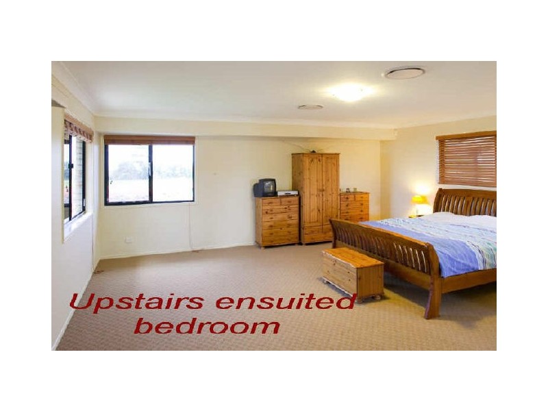 18 Seaspray Street, Thornlands QLD 4164