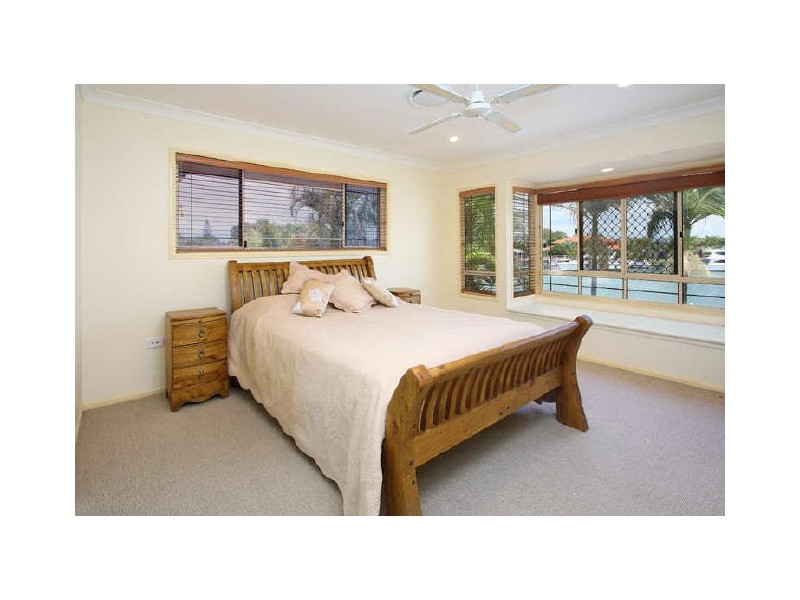 4 Caravel Court, Raby Bay QLD 4163