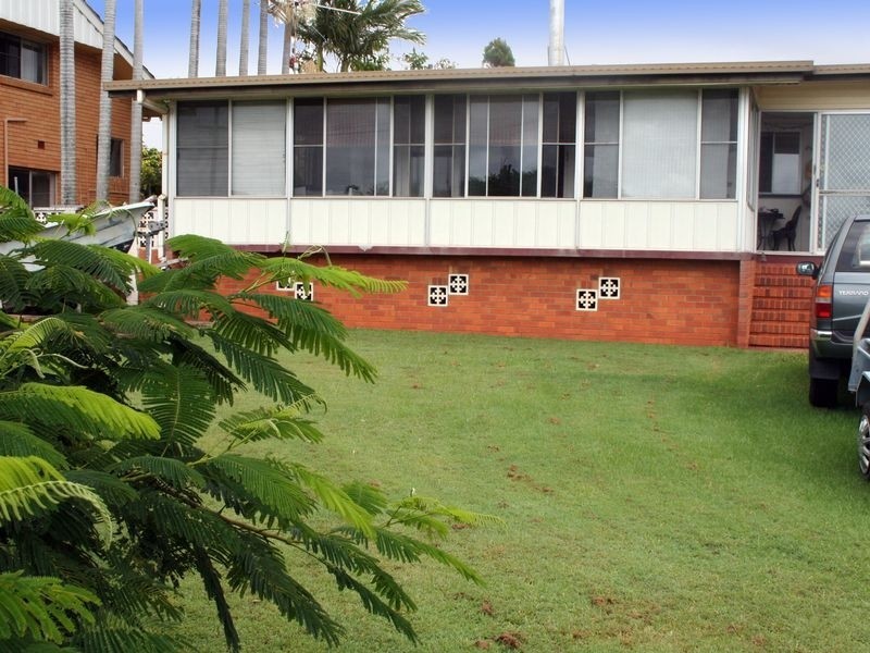 9 Wilson Esplanade, Victoria Point QLD 4165