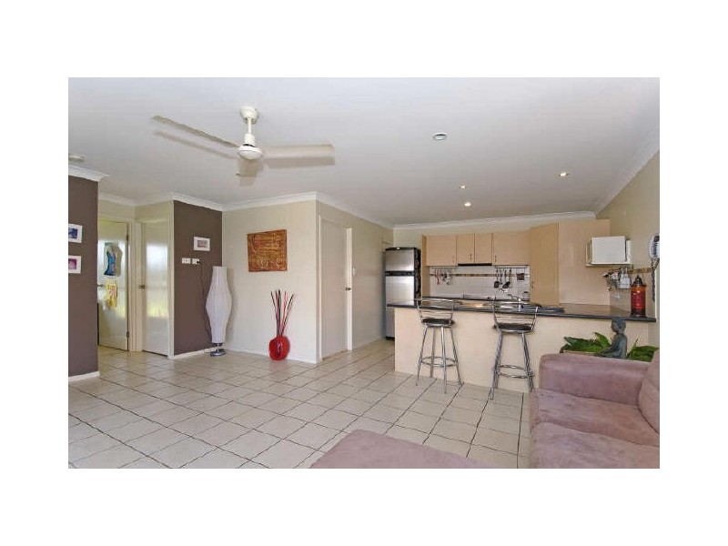 4 Daydream Street, Redland Bay QLD 4165