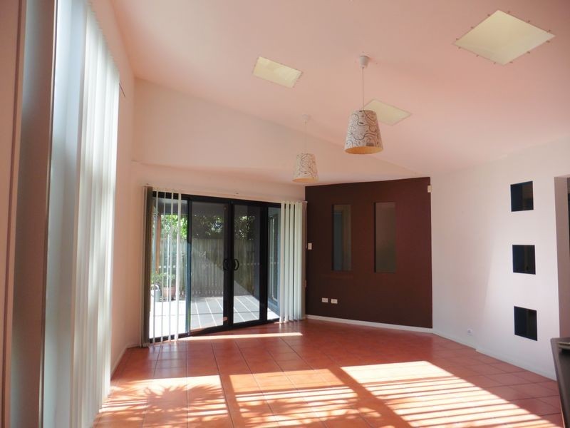 25 Kerder Street, Thornlands QLD 4164