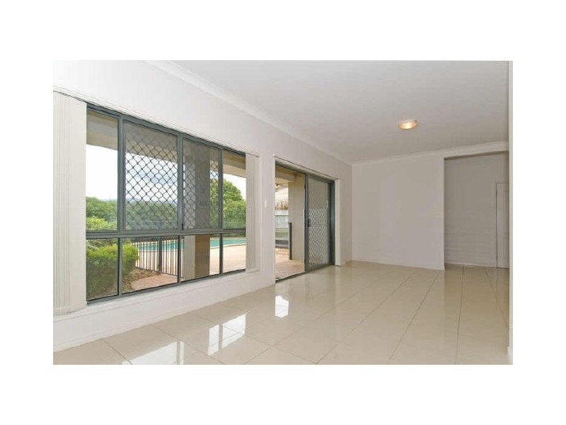 35 Attenborough Circuit, Redland Bay QLD 4165