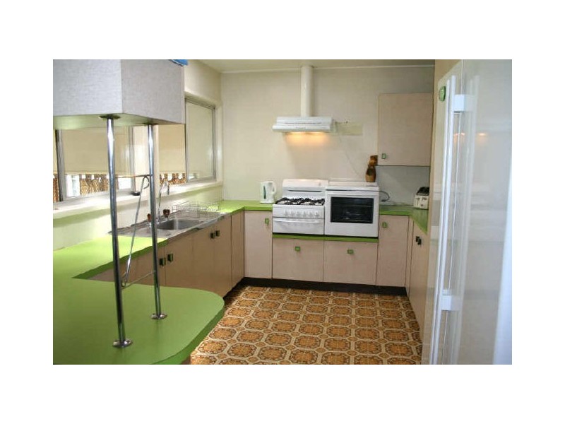 189 Redland Bay  Road, Capalaba QLD 4157