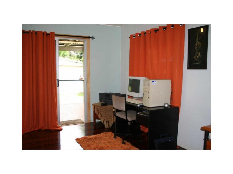 189 Redland Bay  Road, Capalaba QLD 4157