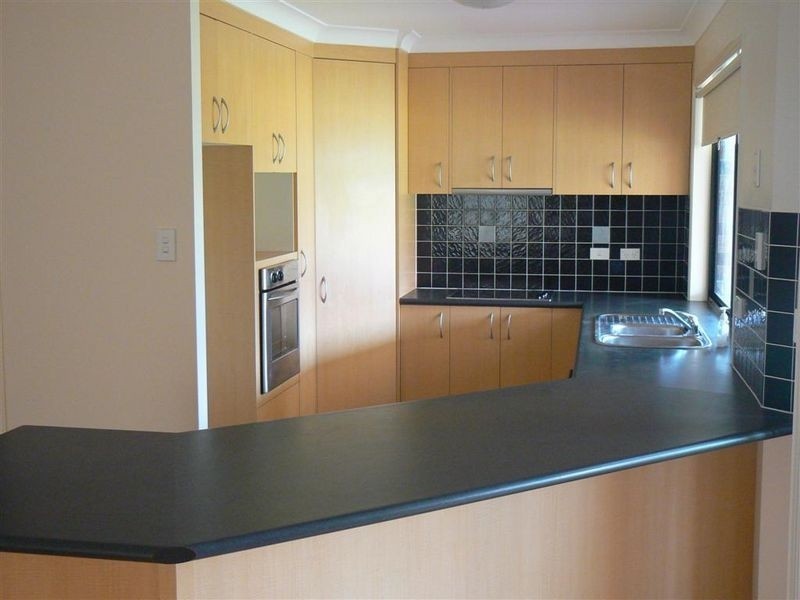 54 Hilliards Park Drive, Wellington Point QLD 4160