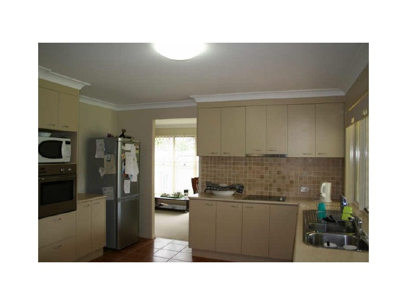 17 Chermside Street, Wellington Point QLD 4160