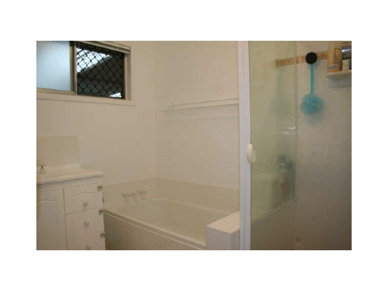 17 Blaxland Street, Capalaba QLD 4157