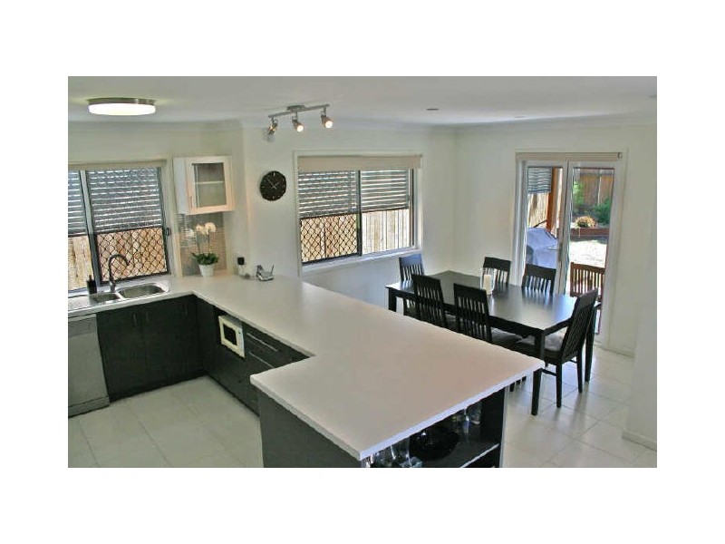 111 Salonica Road, Carina Heights QLD 4152