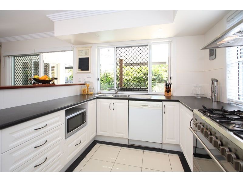 6 Yorston Place, Ormiston QLD 4160