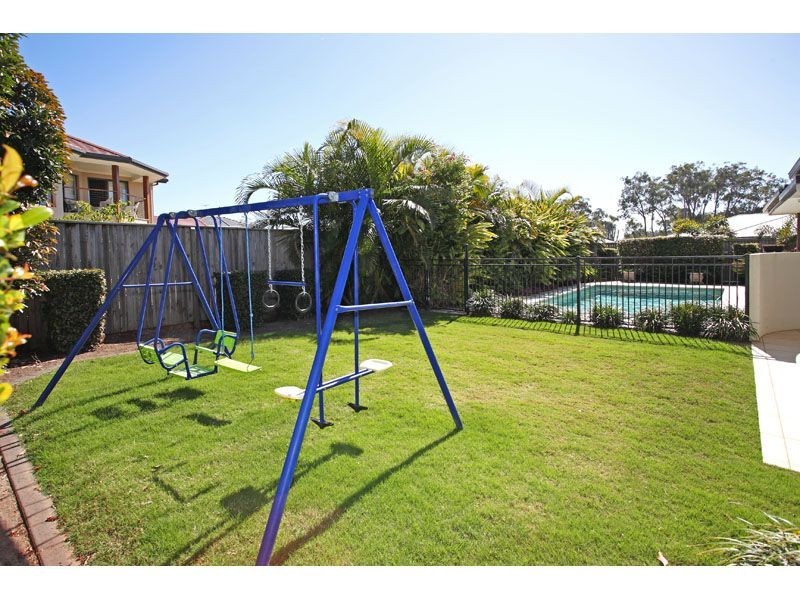 6 Yorston Place, Ormiston QLD 4160