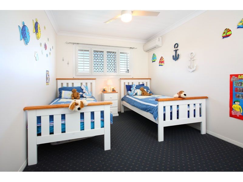 6 Yorston Place, Ormiston QLD 4160