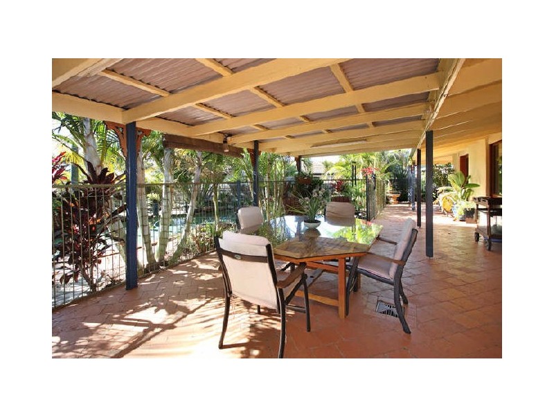 22 Jay Crescent, Redland Bay QLD 4165