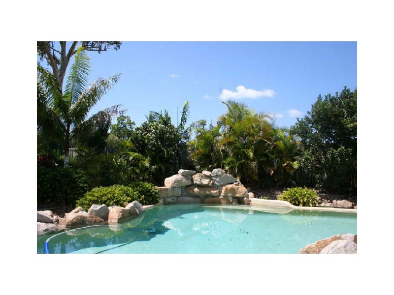 18 Malcomia Street, Redland Bay QLD 4165