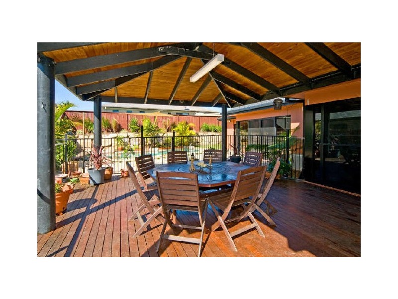 6 Balsam Street, Redland Bay QLD 4165