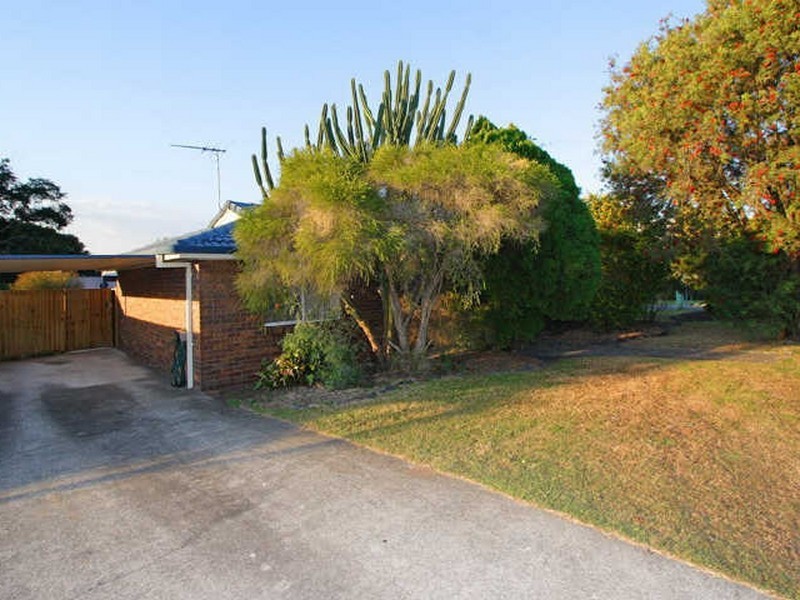 15 Andrew Street, Capalaba QLD 4157
