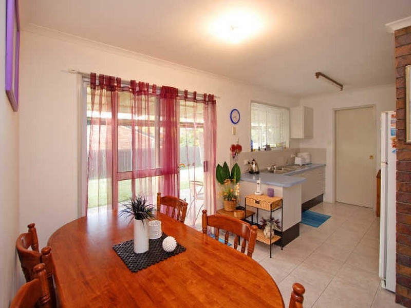 15 Andrew Street, Capalaba QLD 4157