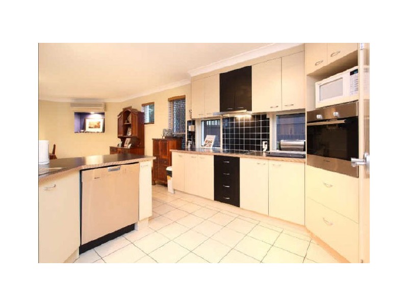 15 Bayshore Place, Cleveland QLD 4163