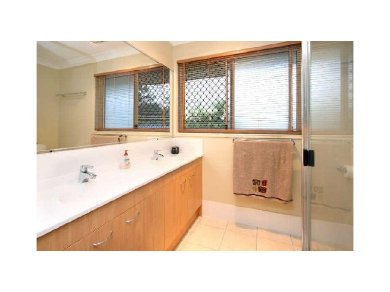 15 Bayshore Place, Cleveland QLD 4163