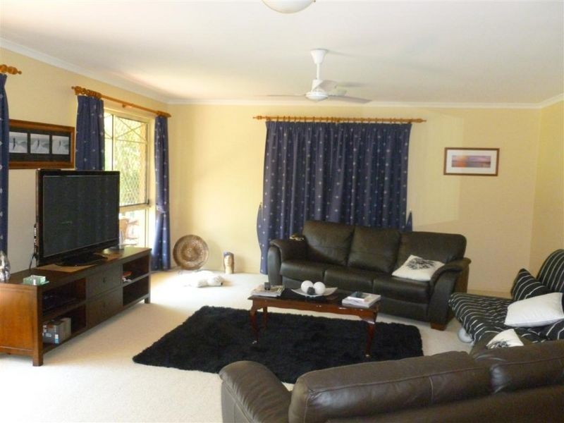 9 Goleby Esplanade, Cleveland QLD 4163