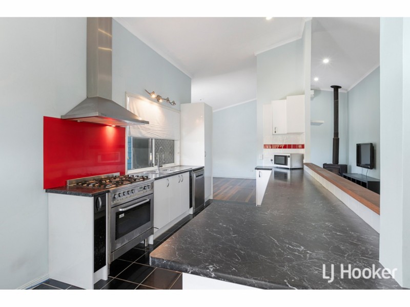 2 Riseborough Terrace, Cleveland QLD 4163