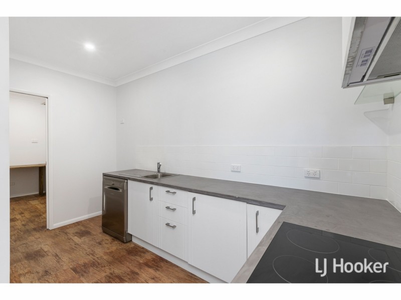 2 Riseborough Terrace, Cleveland QLD 4163