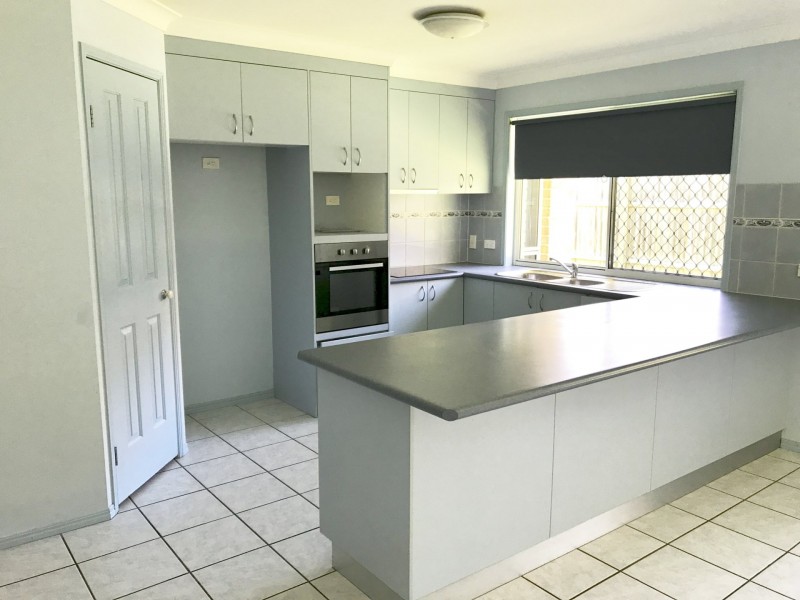 15 Cliff Close, Wakerley QLD 4154