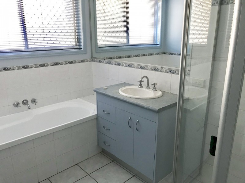 15 Cliff Close, Wakerley QLD 4154