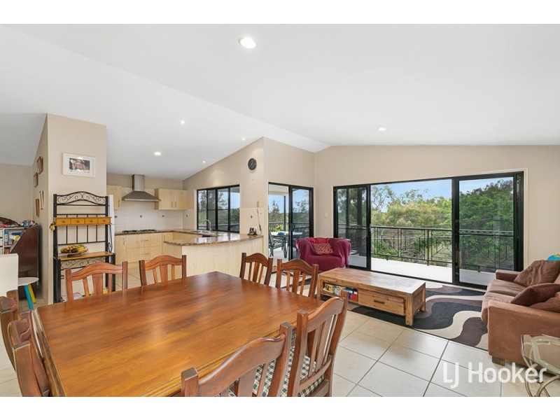 8 O’Connell Parade, Wellington Point QLD 4160