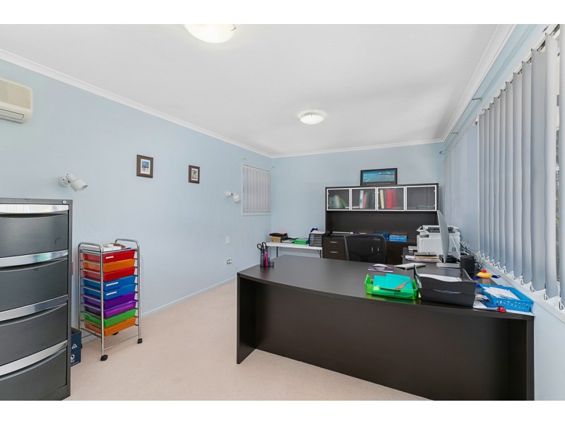 62 Whitehall Avenue, Birkdale QLD 4159