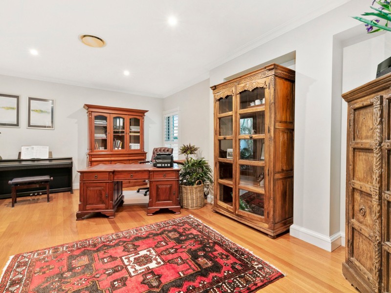 9 Seacrest Court, Raby Bay QLD 4163