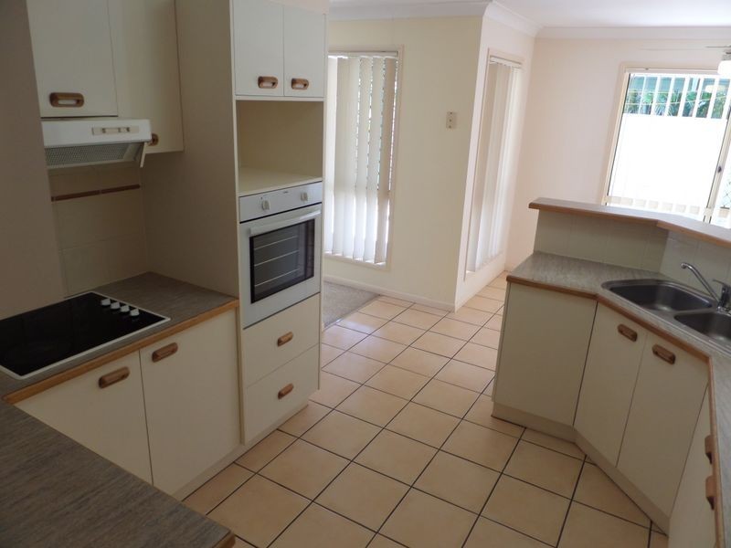 14 Roger Court, Redland Bay QLD 4165
