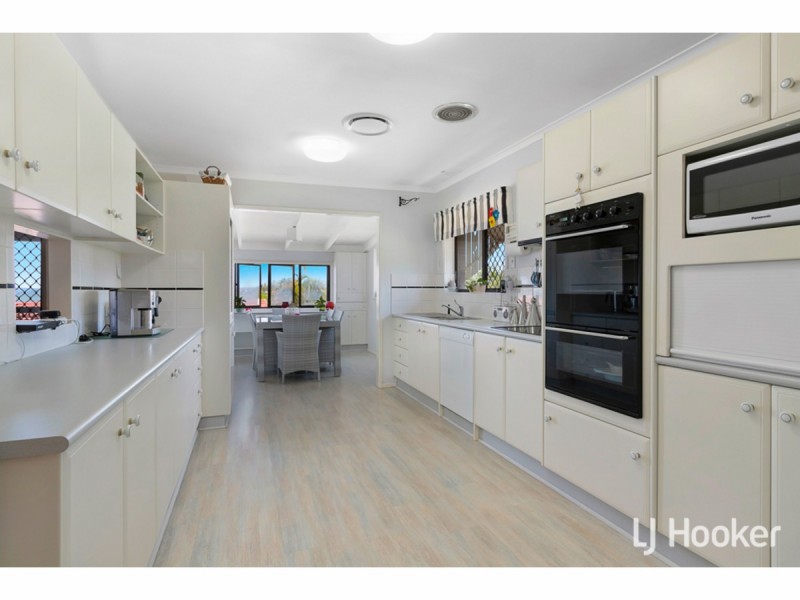 2 Julie Terrace, Ormiston QLD 4160